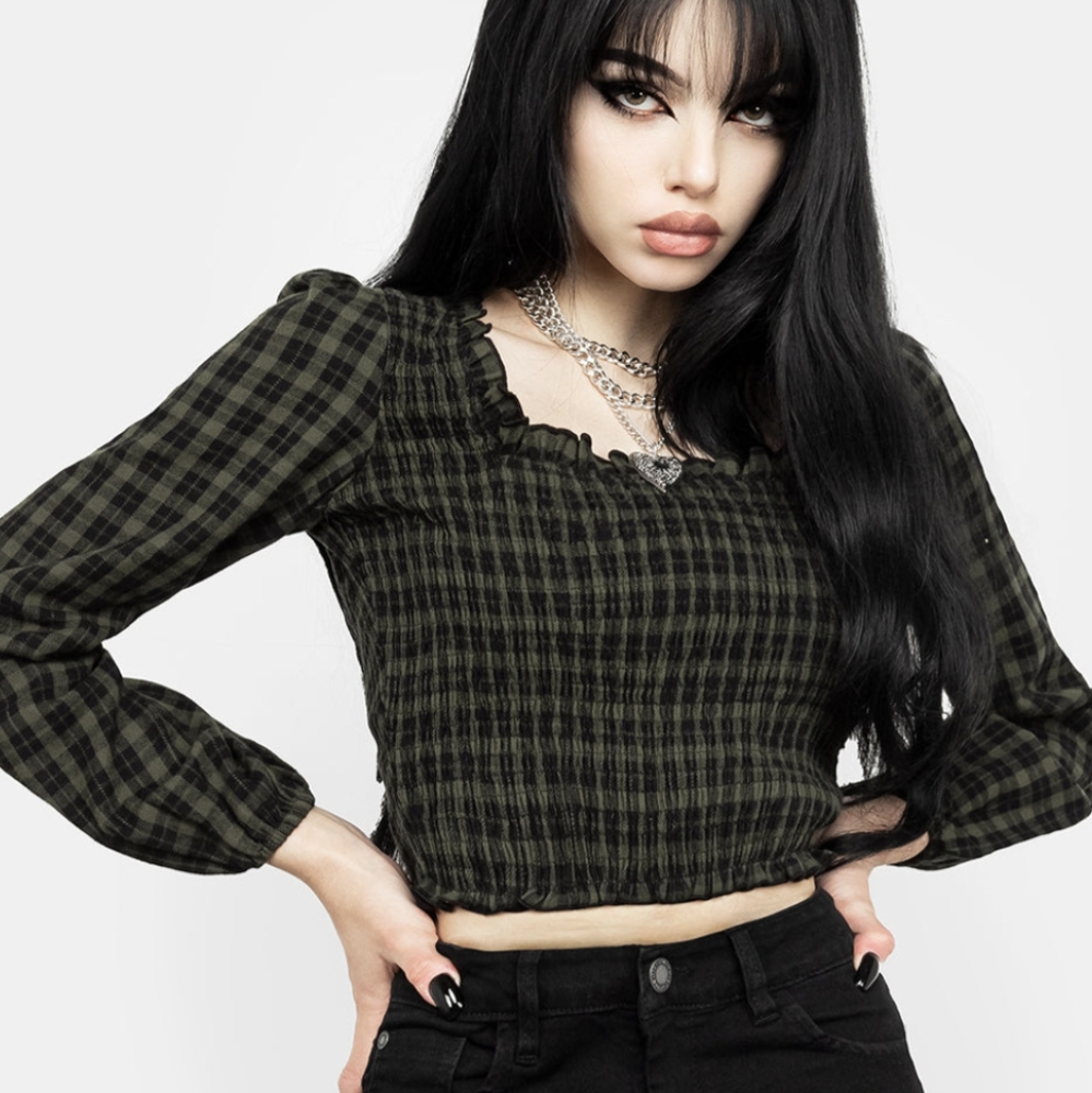 Disturbia Women's Black and Green Crop-top